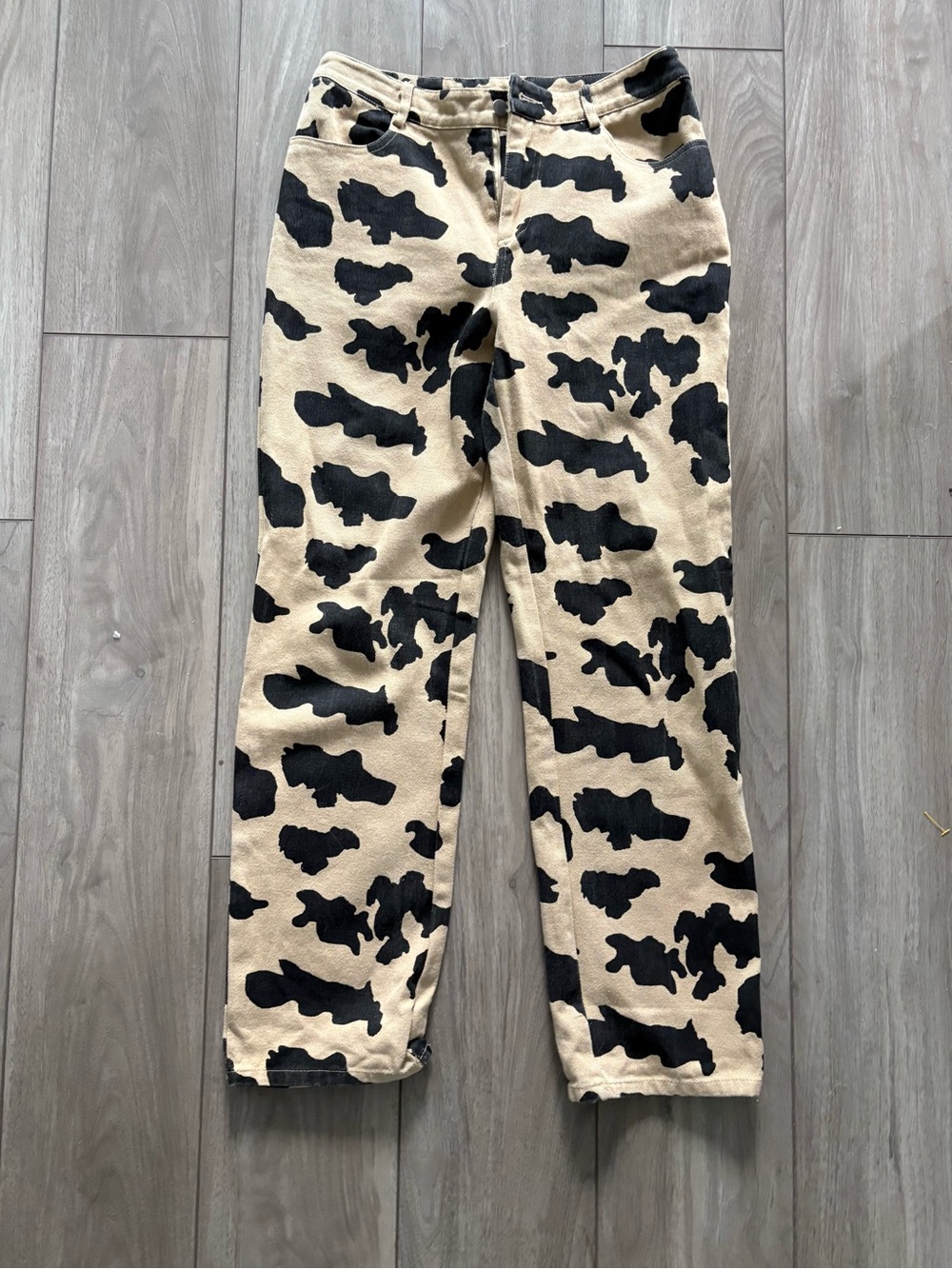 Le Lis Beige and Black Cow-Print jeans
